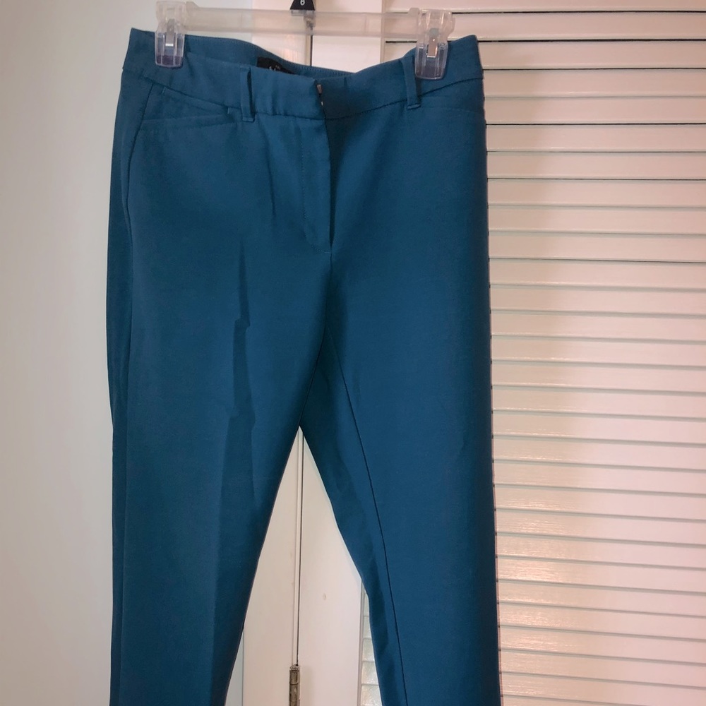 White House Black Market Slim Ankle Pants